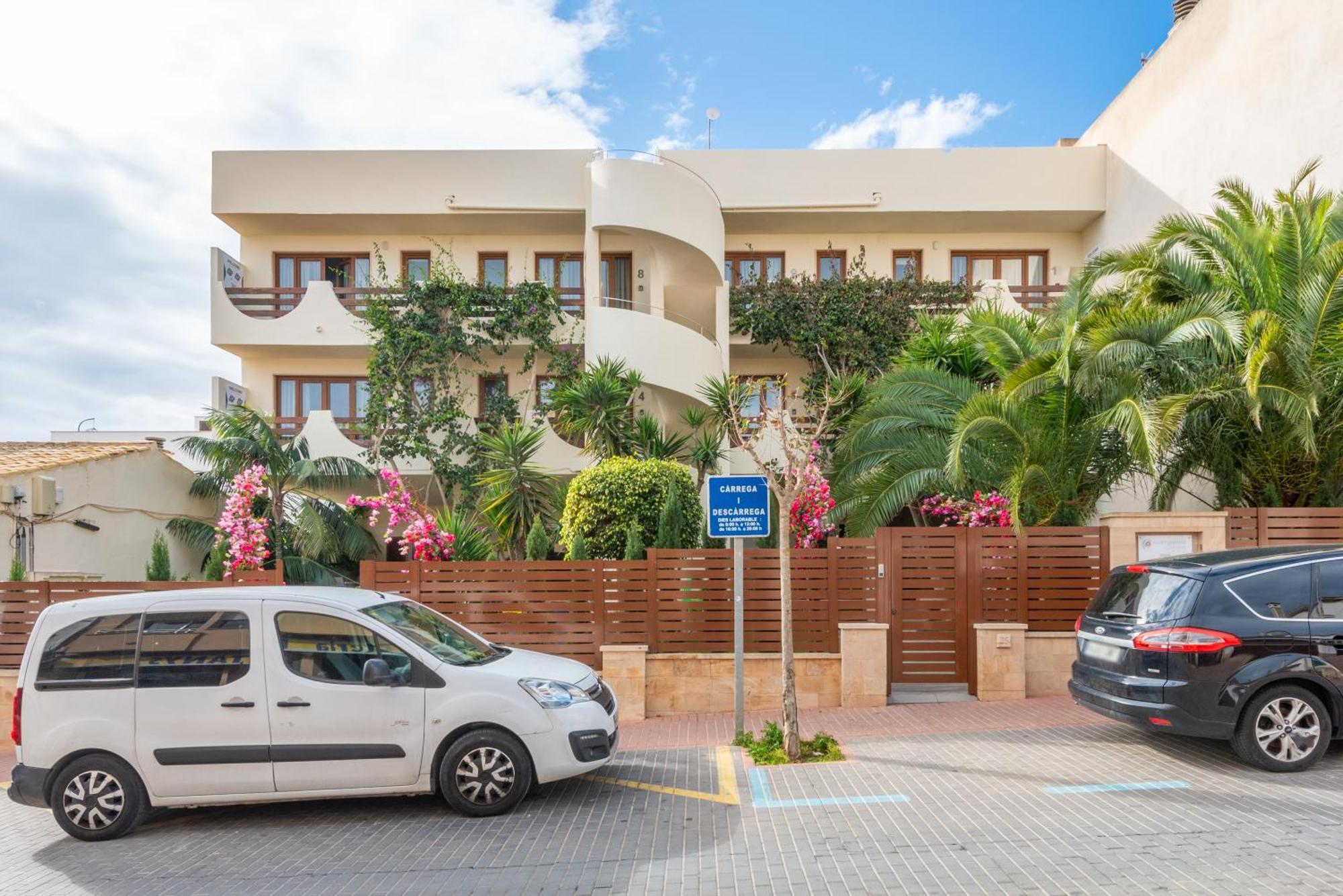 Apartamentos Estanques Colonia de Sant Jordi Luaran gambar
