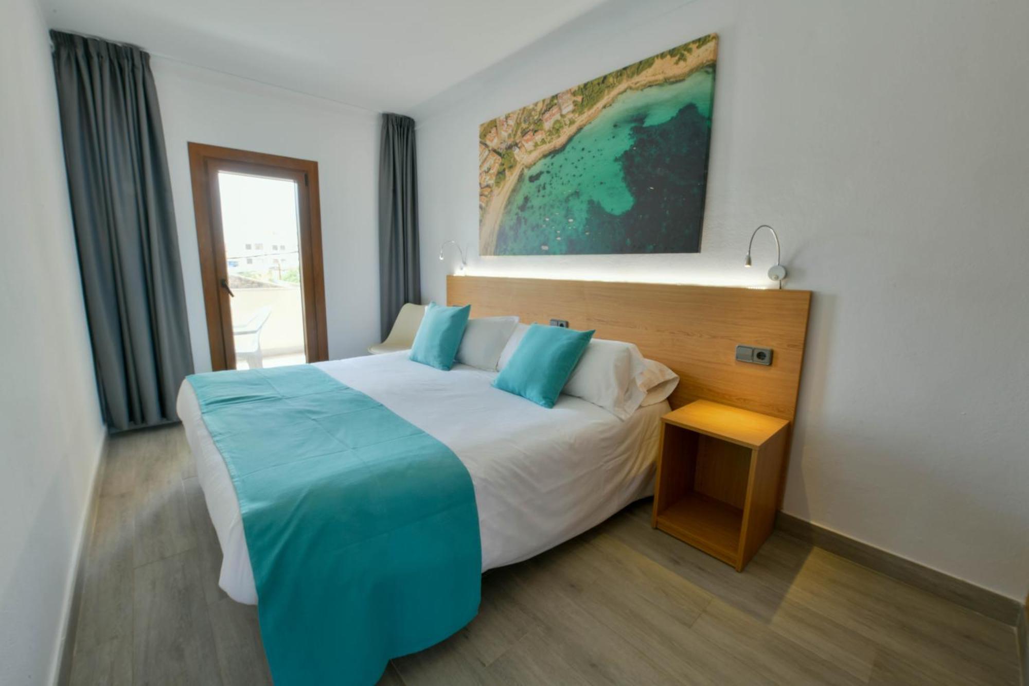 Apartamentos Estanques Colonia de Sant Jordi Luaran gambar