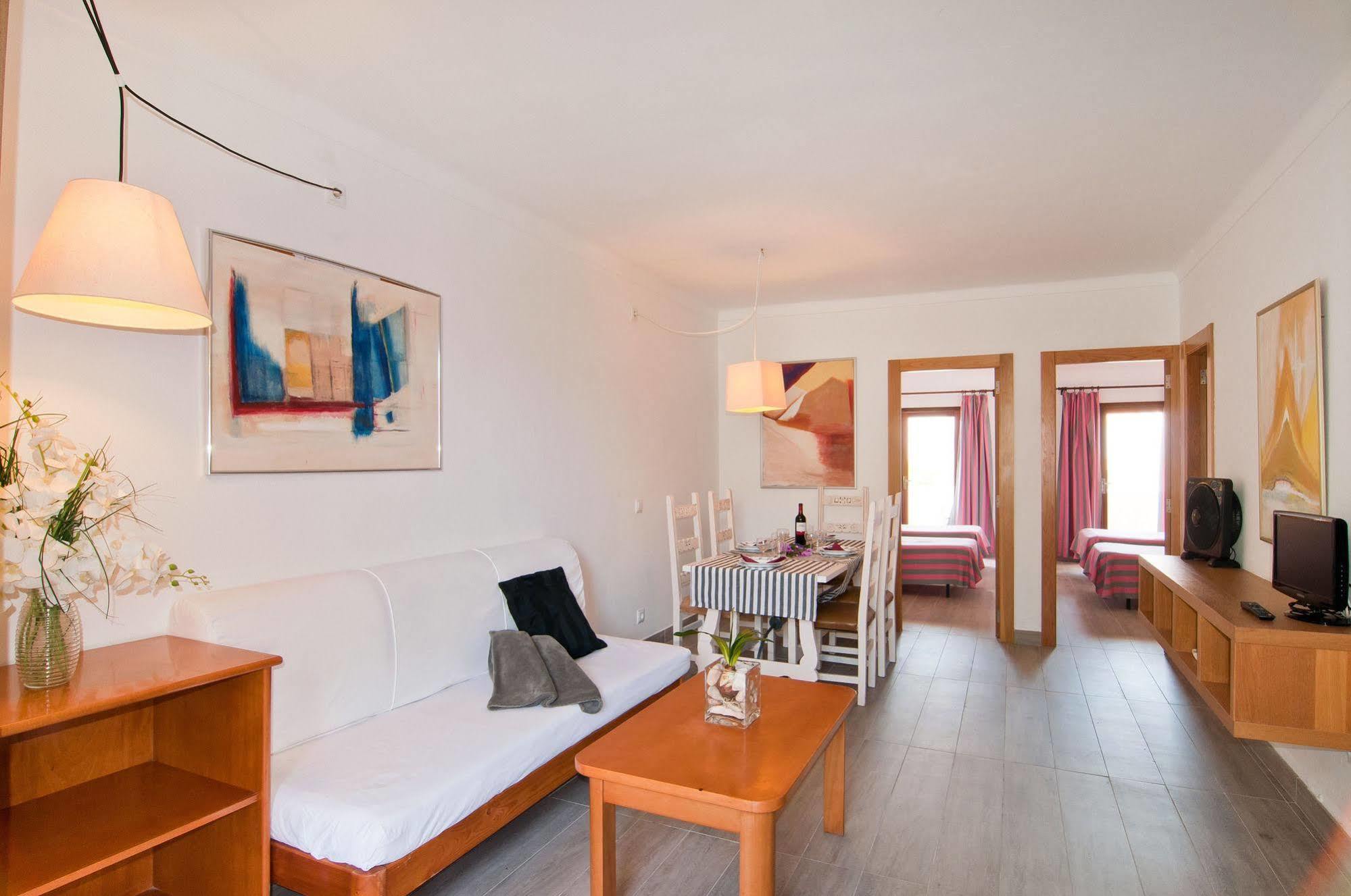 Apartamentos Estanques Colonia de Sant Jordi Luaran gambar